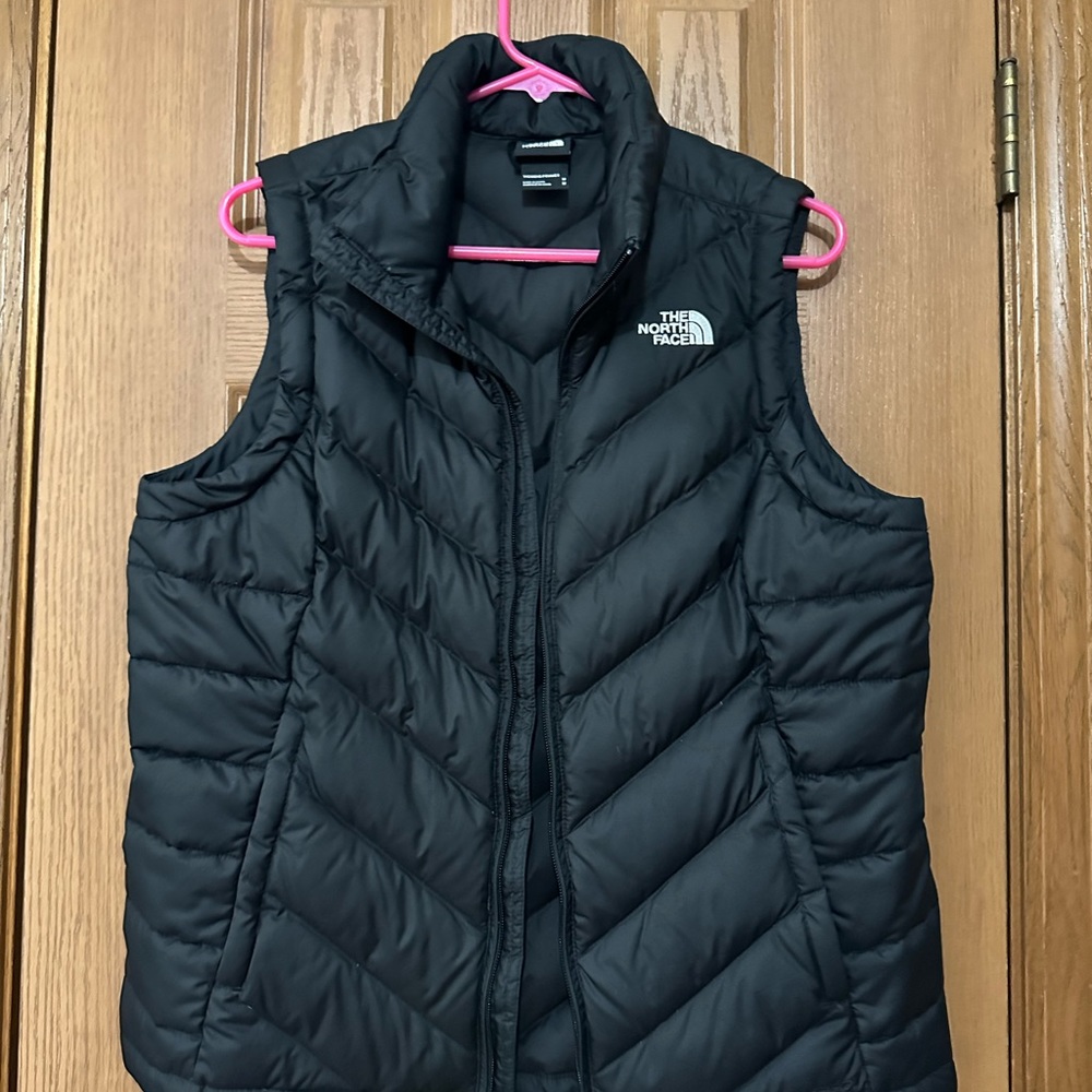 North Face down vest Medium